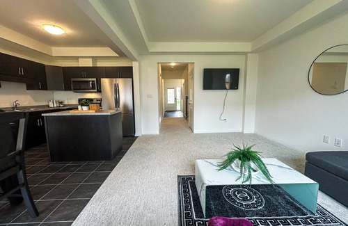 Niagara Falls House | Brand New Upscale, Multi Level House With Garage!
