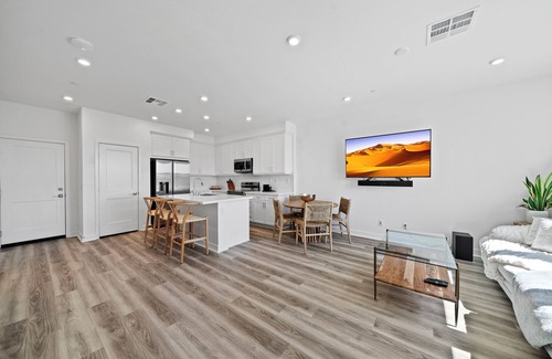 San Juan Capistrano House | Brand New Cozy 2-bedroom townhome in awesome Rancho Mission Viejo with WiFi, AC