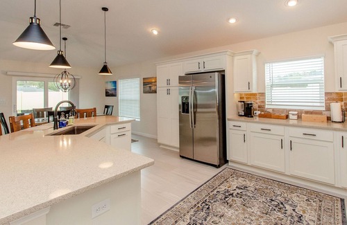 The Villages House | Brand new Veranda, Close to the brownwood Square