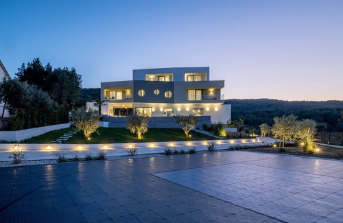 Municipality of Trogir Villa | BRAND NEW Villa Navisus: Luxe stay by the sea with epic view and Infinity pool