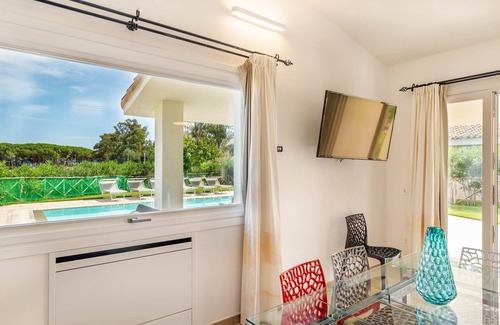 Cardedu Villa | BRAND NEW Villa with private pool air conditioning in a seafront village