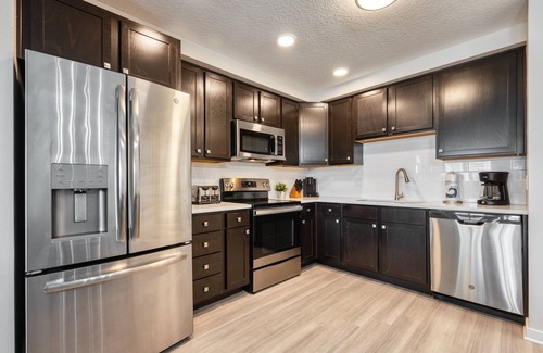 Florida Central Atlantic Coast Condo | Brand New - Vista Cay Reserve 3 Bed 2 Bath - close Universal/Conv Center- SUMMER