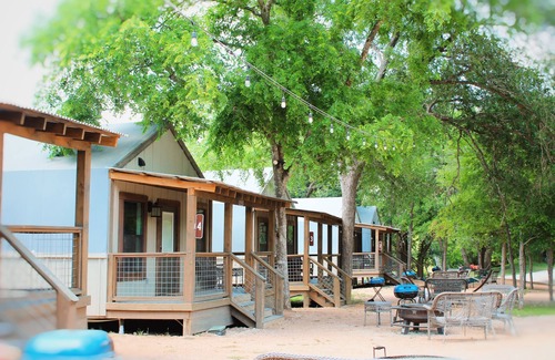 Seguin Cabin | Brand new waterfront Cabin with many amenities: Pool, hot tub & kayaking. - SG15