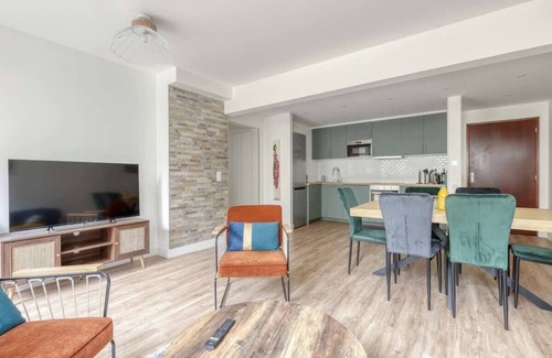 Grenelle Apartment | Branded New 4 Bdrs Flat - Huge Terrace - Prime Loc