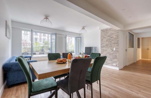 Grenelle Apartment | Branded New 4 Bdrs Flat - Huge Terrace - Prime Loc