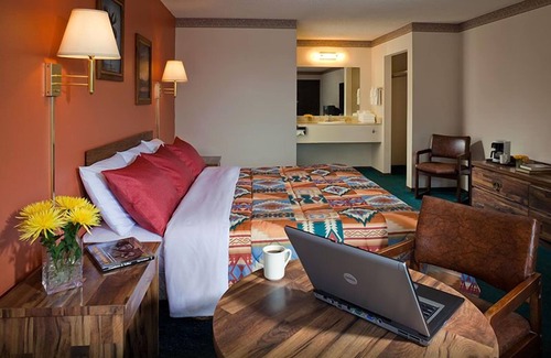 Chama Hotel | Branding Iron Motel