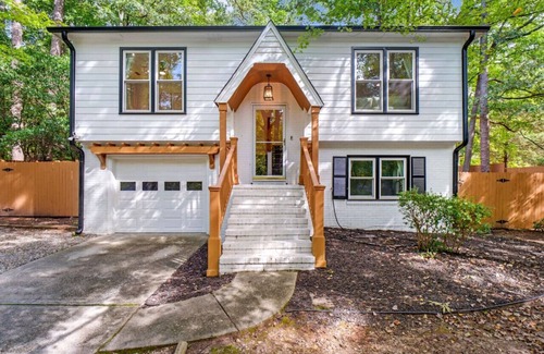North Raleigh Apartment | Brandyapple Retreat by Rather Properties