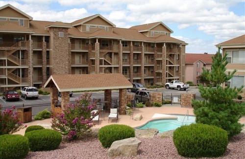 Hollister Condo | Branson's Greatest Lake Front Condo at Emerald Pointe, 2bd, 2BA on 3rd Floor