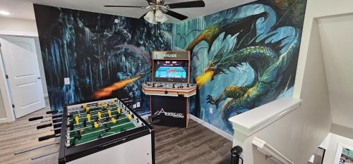 Branson Apartment | Branson Seasons Luxury Condo Pets Pool Grill Game Room Balcony