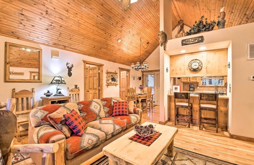Branson West Cabin | Branson West Gem < 3 Mi to Silver Dollar City!