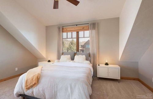 Powell Butte Cabin | Brasada Ranch 2-Story Cabin with Loft; Sleeps 6