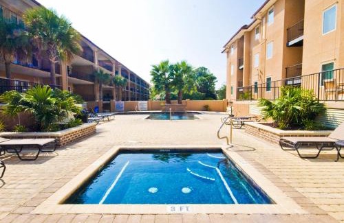 Tybee Island Apartment | Brass Rail 106