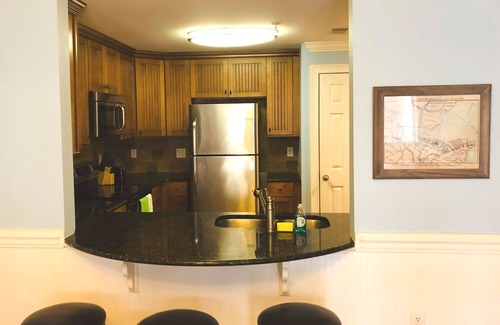 Tybee Island Condo | Brass Rail 211 : Great location, close to pier and shopping. Pool and hot tub!