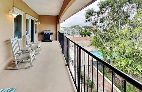 Tybee Island Apartment | Brass Rail 318