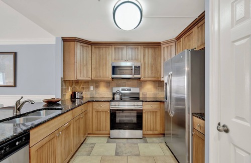 Tybee Island Condo | Brass Rail Villas Unit 209 | Heated Pool Access