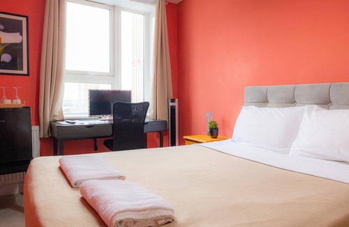 Belsize House | Bray Apartment