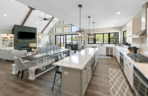 Hidden Springs House | Break Away - NEW Lakefront Modern Farmhouse 6BR-Outdoor Bar and Kitchen