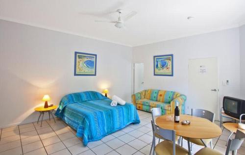 Agnes Water Apartment | Breakaway - Bright and Breezy Studio with Communal Pool, Near Agnes Water Main Beach
