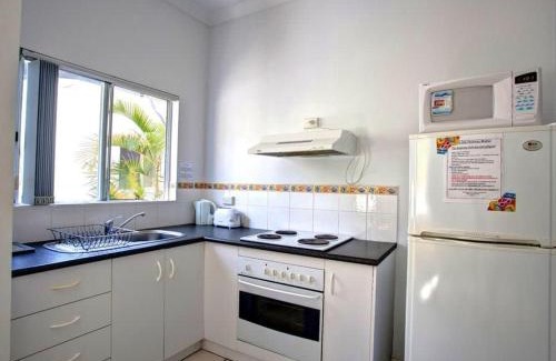 Agnes Water Apartment | Breakaway - Bright and Breezy Studio with Communal Pool, Near Agnes Water Main Beach