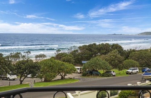 Yamba Apartment | Breakers 2 12 - LJHooker Yamba