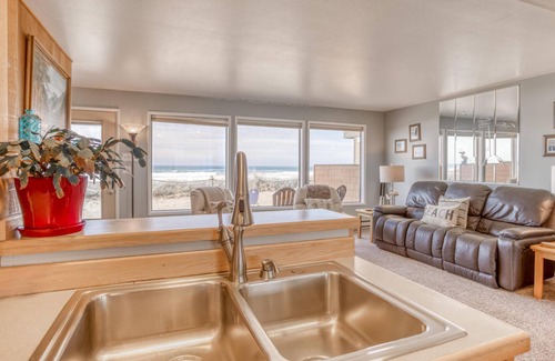 Neskowin Condo | Breakers Beach House #8