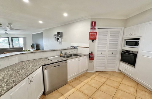 Yamba Apartment | Breakers Block 1 Unit 2 - Lifestyle Yamba