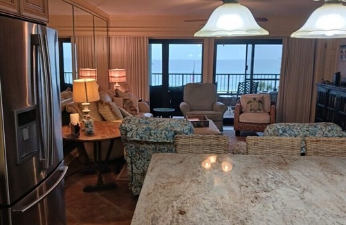 Destin Condo | "Breakers East 303" Gulf front 3BR/2BA Beach setup included