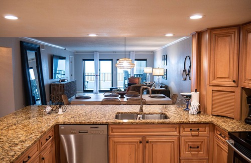 Destin Condo | "Breakers East 702"~Gulf Front~2BR/2BA Beach setup included