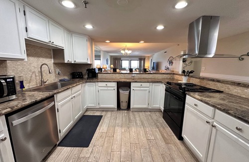 Destin Condo | "Breakers East 705"~ 2BR/2BA~Reserved/Covered Parking Beach setup included