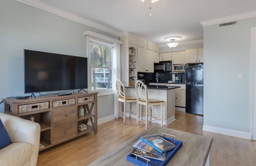 North Forest Beach Condo | Breakers Family Condo w/Ocean & Pool Views, Walk to Beach, Shops