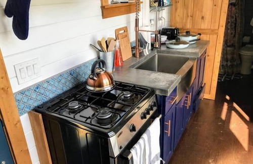 Waldport House | Breakers