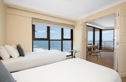 Surfers Paradise Apartment | BreakFree Acapulco