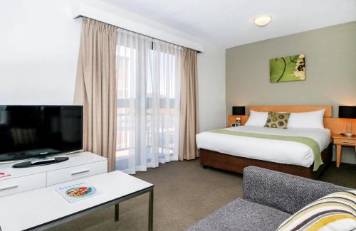 Adelaide Central Business District Apartment | BreakFree Adelaide