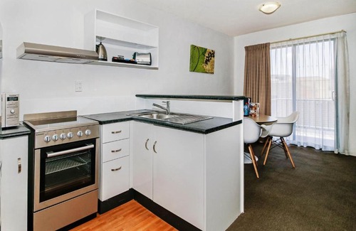 Adelaide Central Business District Apartment | BreakFree Adelaide