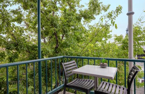 Adelaide Central Business District Apartment | BreakFree Adelaide