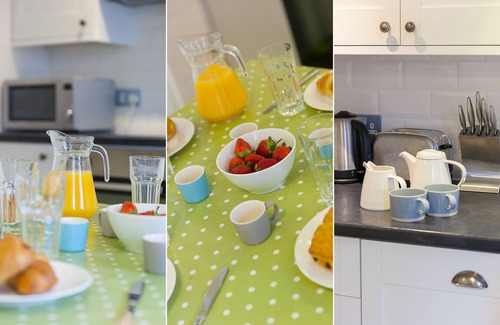 St Ives House | Breaking Waves, Downalong, St Ives - Sleeps Six – Dog Friendly