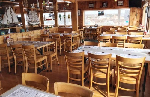 Peggy's Cove Bed & Breakfast | Breakwater Inn