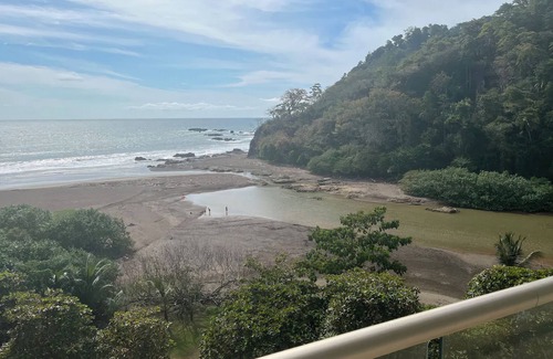 Jaco Condo | Breakwater Point Unit 701 - Located on the 7th floor with a Direct Ocean View