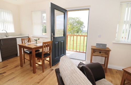 Longframlington Cottage | BREAMISH, pet friendly, with a garden in Longframlington