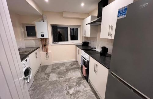 Melksham Apartment | Breanacre Serviced Accomodation