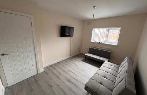 Melksham Apartment | Breanacre Serviced Accomodation