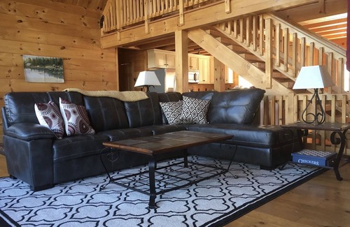 Lake Lure Cabin | Breath Taking Log Mountain Lodge inside Rumbling Bald Resortnnnnnnnnn