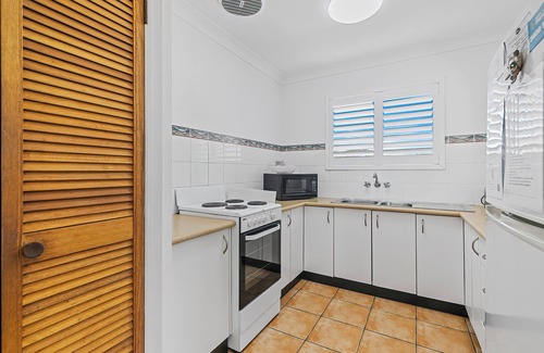 Bongaree Apartment | Breathe in the Sea Breeze from Bayviews in Bongaree