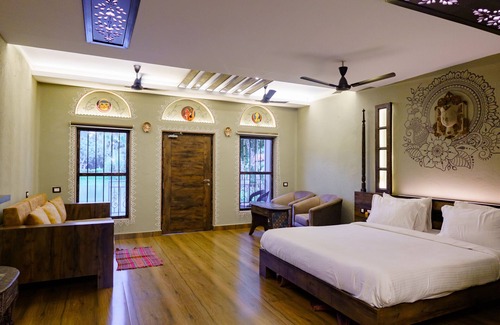 Diamond Harbour Hotel | Breathing Earth