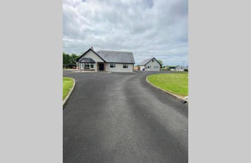 Askeaton House | Breathneach House