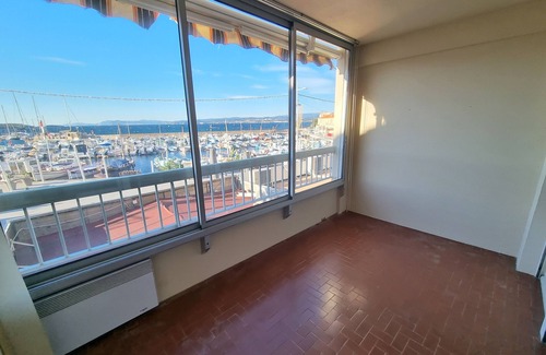 Six-Fours-les-Plages Apartment | Breathtaking view of the port of Brusc and the island of Embiez