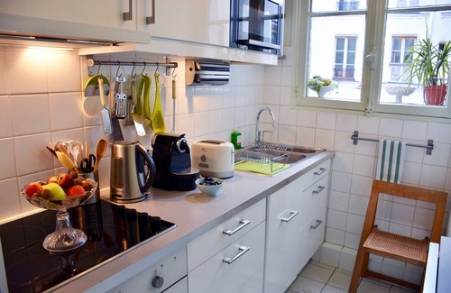 Chaillot Apartment | Breathtaking 4 bed 3.5 bath, near the Eiffel Tower & the Seine!