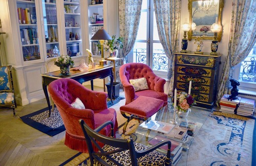 Chaillot Apartment | Breathtaking 4 bed 3.5 bath, near the Eiffel Tower & the Seine!