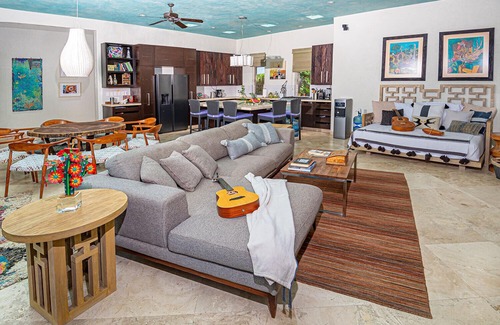 Cancun House | *Breathtaking* 5BR/5 1/2BA Oceanfront House, Heated Pool