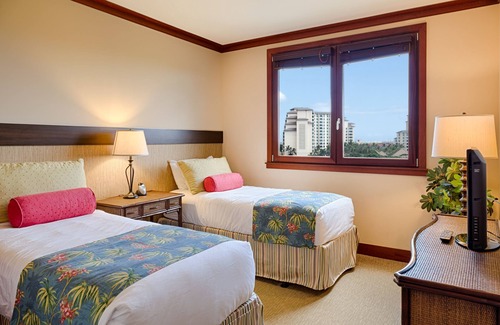 Ko Olina Condo | Breathtaking 6th floor Villa Right on the Beach at Beach Tower
